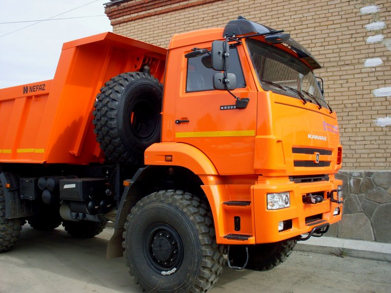 Самосвал КАМАЗ-65222-6010-43