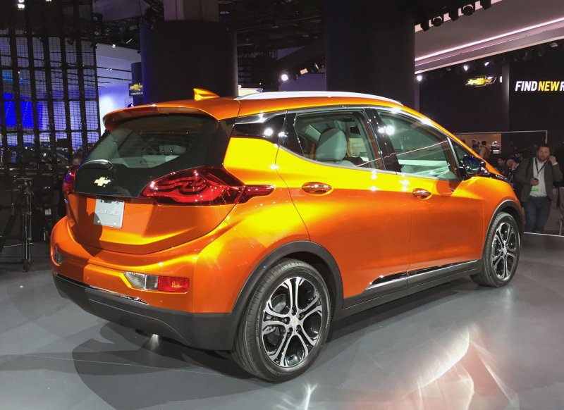 Chevrolet электромобиль Bolt