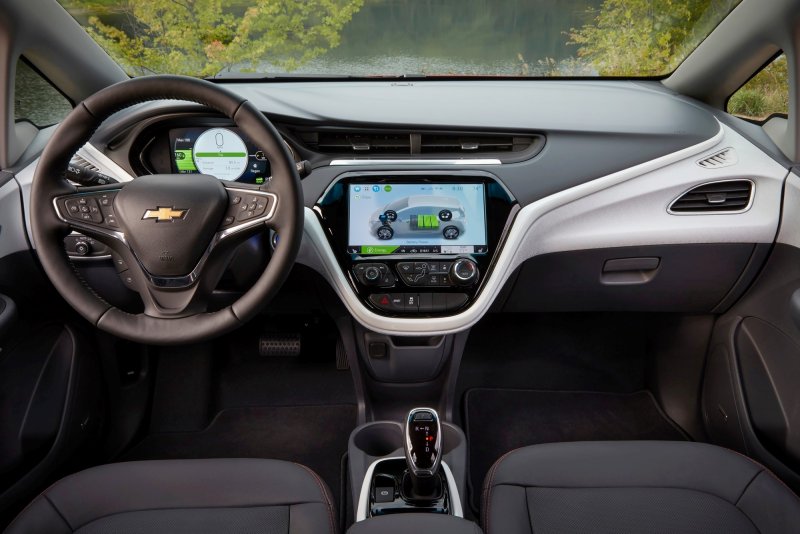 Шевроле электрокар Bolt