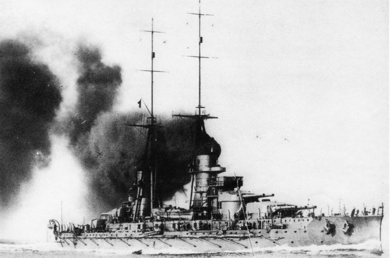 Итальянский линкор Конте ди Кавур