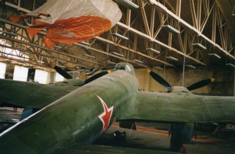 Пе-2 в музее