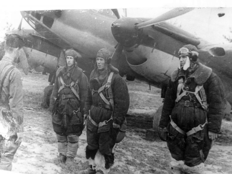 Самолет разведчик пе-2