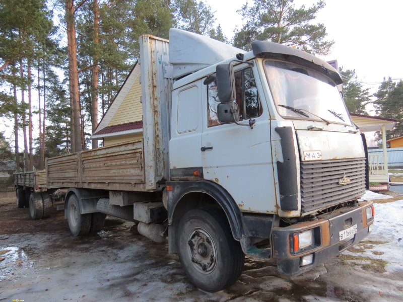 Купить МАЗ 5336 бортовой