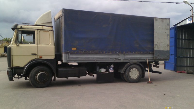 МАЗ 5336 тентованный