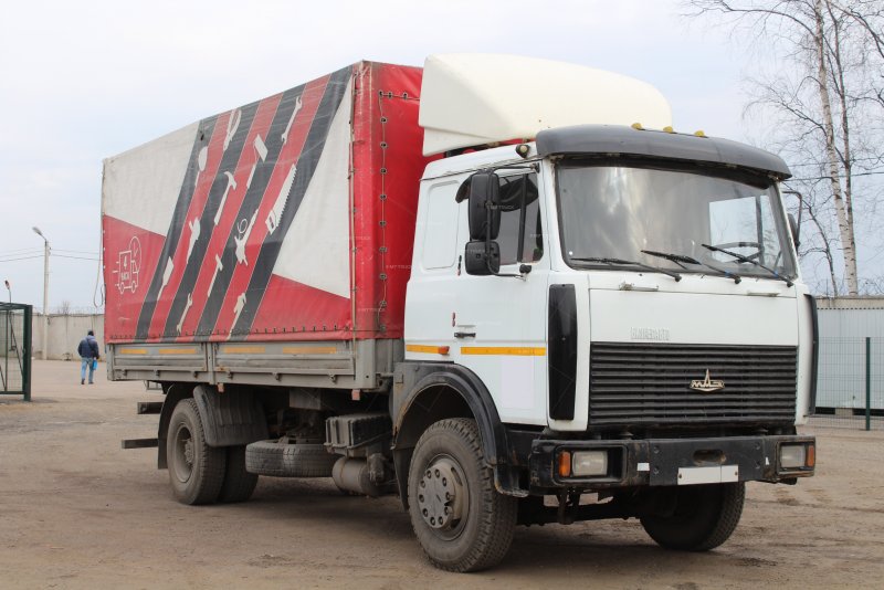 Грузовик МАЗ 5336