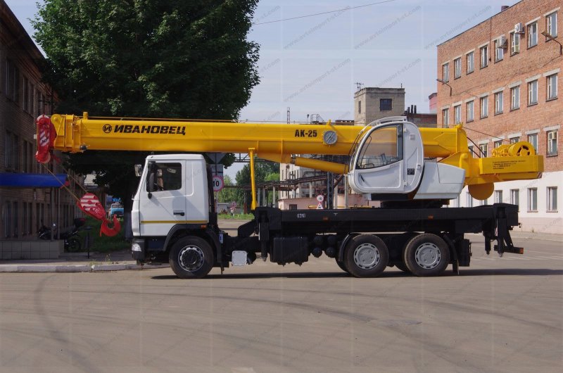 Автокран «Ивановец» КС-45717а 25 т