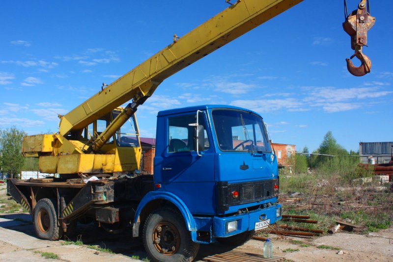 Кран Ивановец МАЗ 14 тонн
