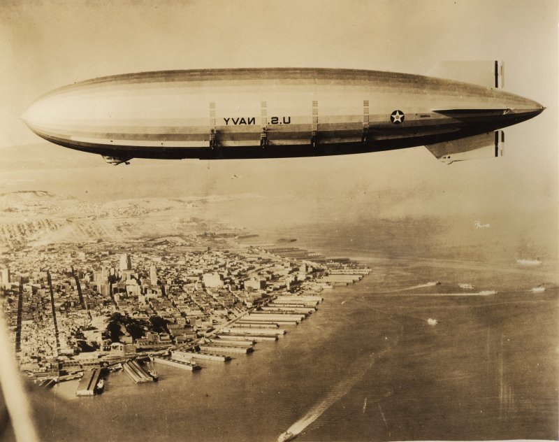 Дирижабль Цеппелина 1900