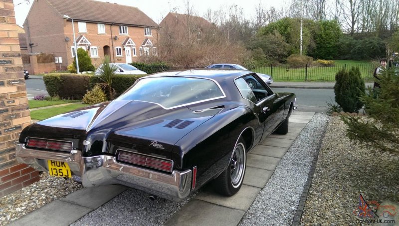 Buick Riviera 71