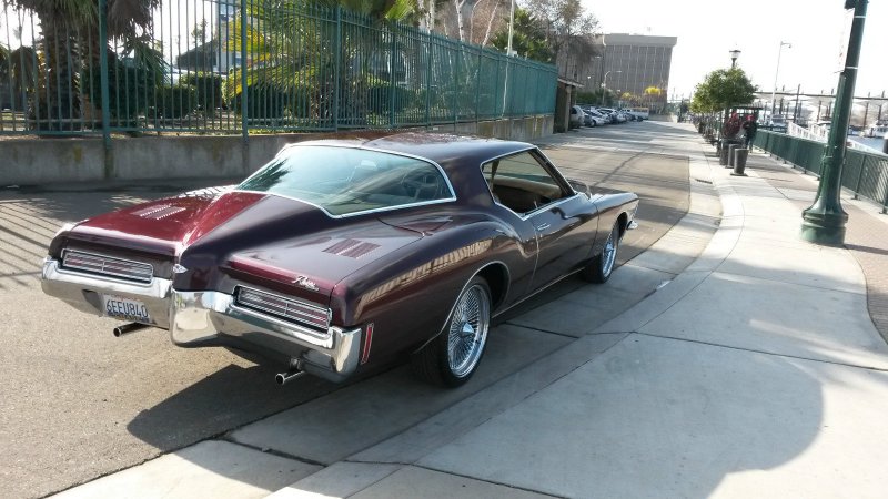 Buick Riviera 71