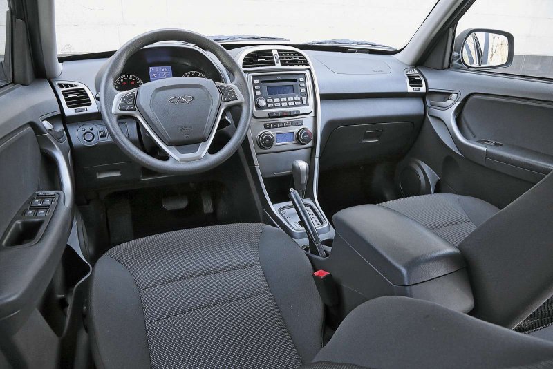 Машина чери Тигго 4 салон