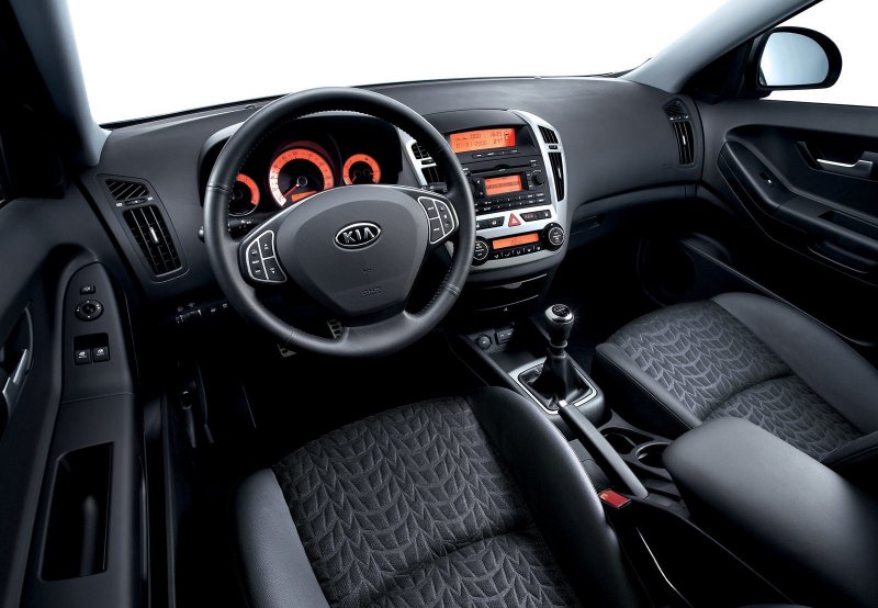 Kia Ceed 2008 салон