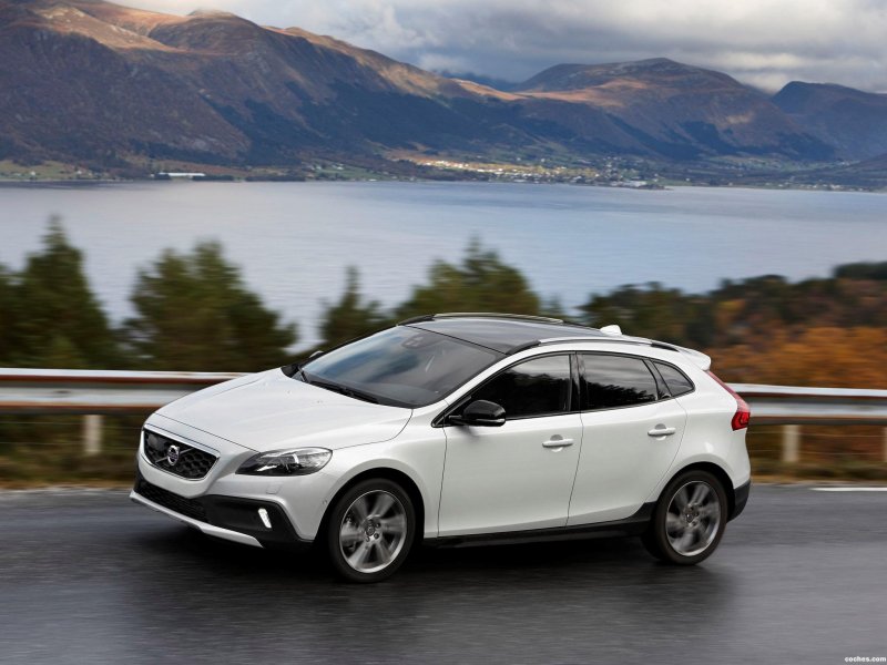 Volvo v40 Cross Country 2012