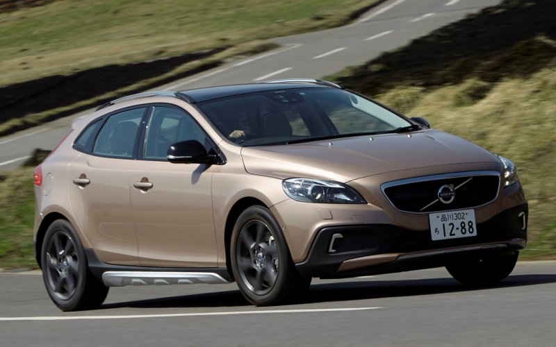 Volvo v40 Cross Country 2016