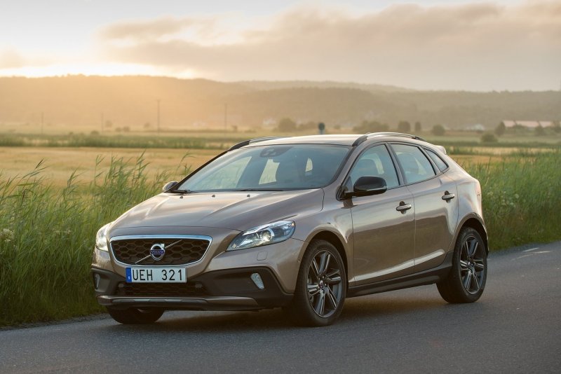 Volvo v40 Cross Country Blue
