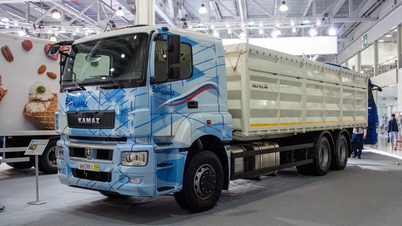 КАМАЗ 54901 6x4