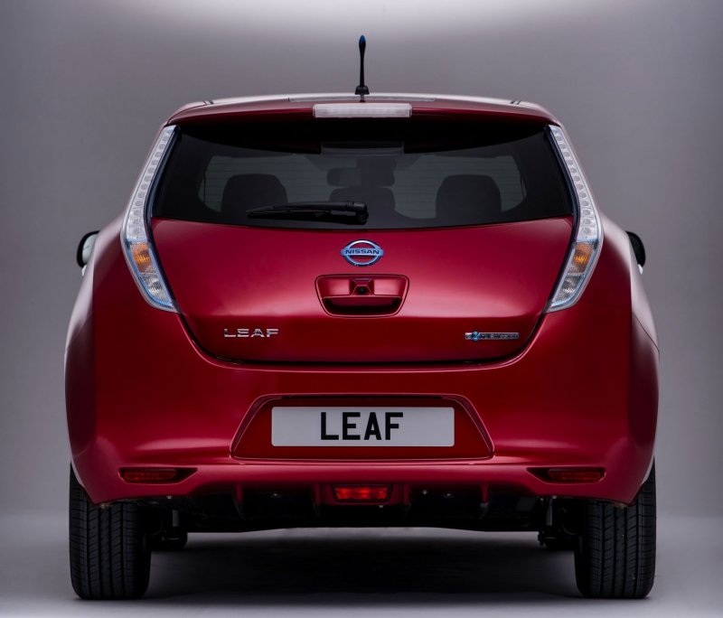 Ниссан электромобиль Leaf 2014