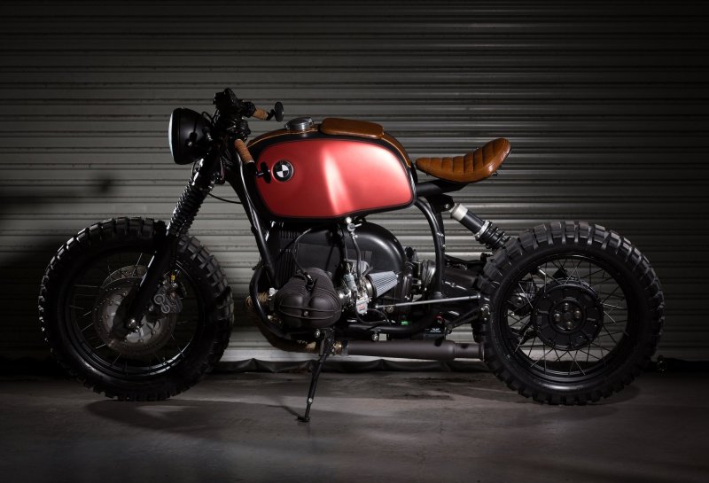 Мотоцикл БМВ r12 боббер