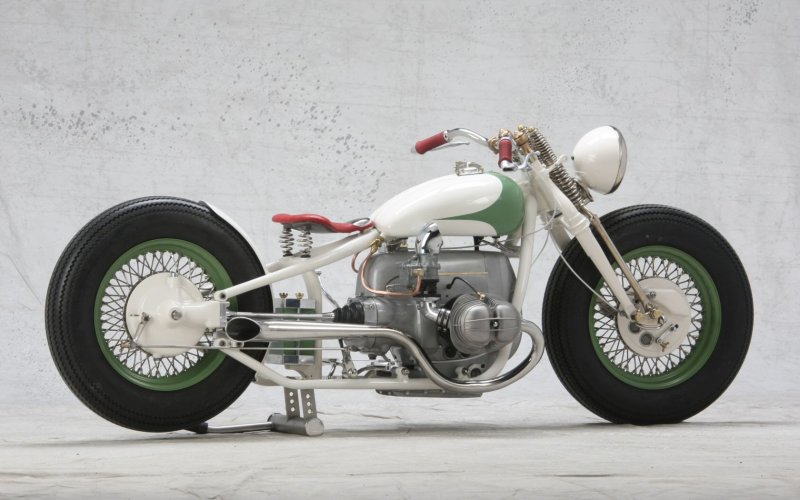 Мотоцикл БМВ боббер