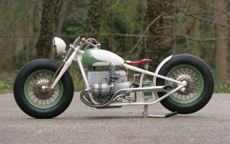 Мотоцикл БМВ под боббер