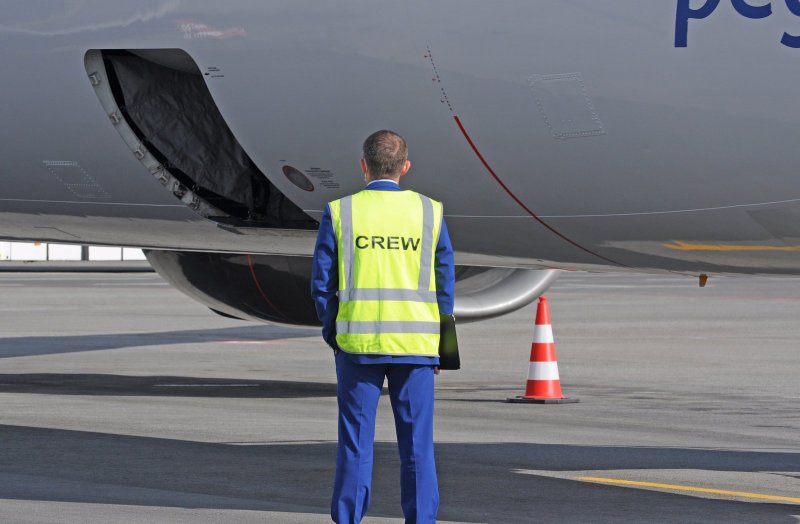 Boeing 737-800 места с младенцем