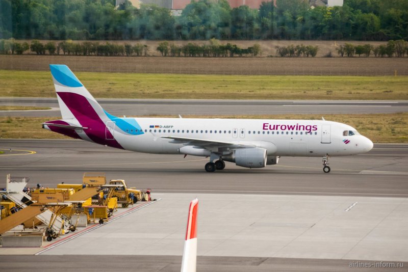 Бортпроводники Garuda Indonesia