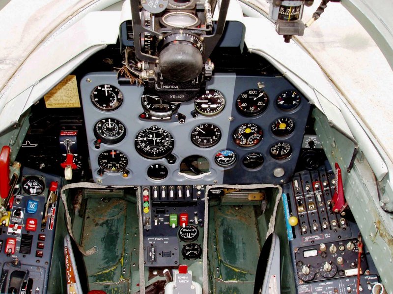 L-39 Albatros кабина