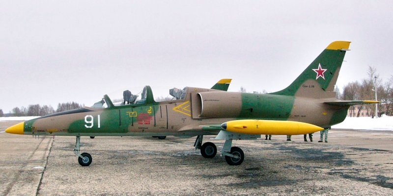 Самолёт l-39 Альбатрос