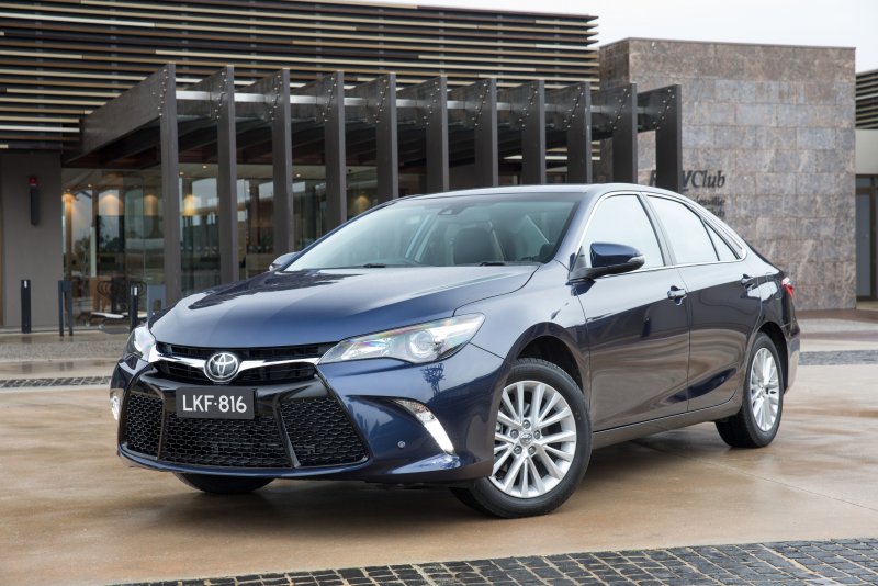 Toyota Camry 2016 le