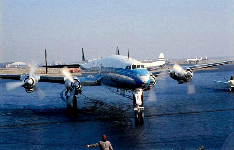 Lockheed Constellation самолет