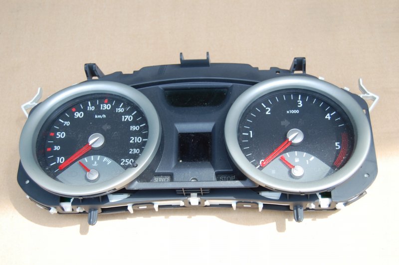 Панель приборов Меган 2