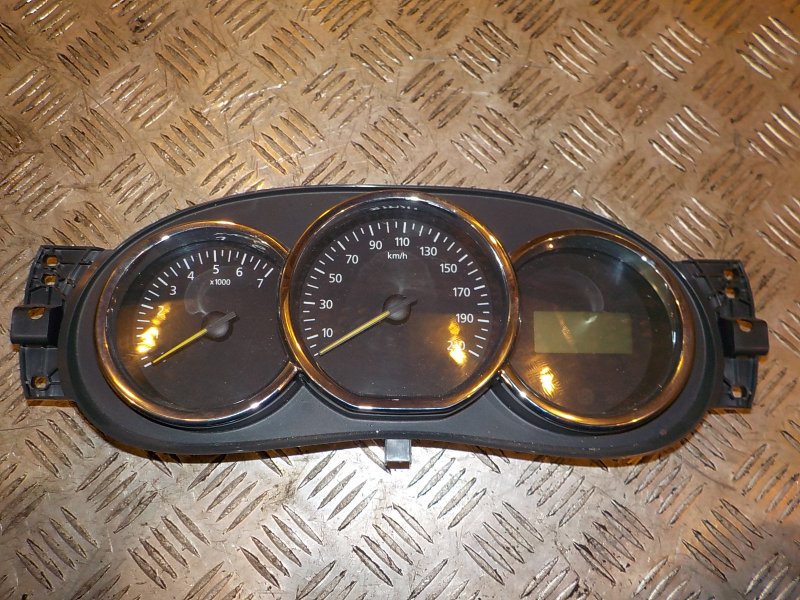 Приборная панель Jeep WK 2008