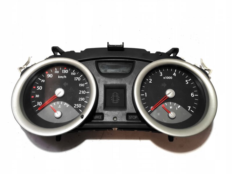 Renault Megane 2 приборная панель