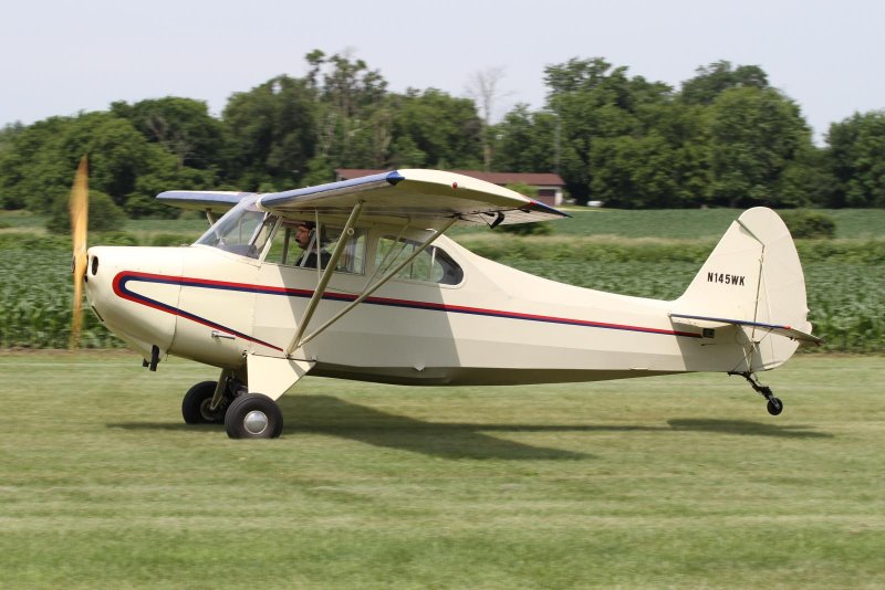 Харрикейн самолет