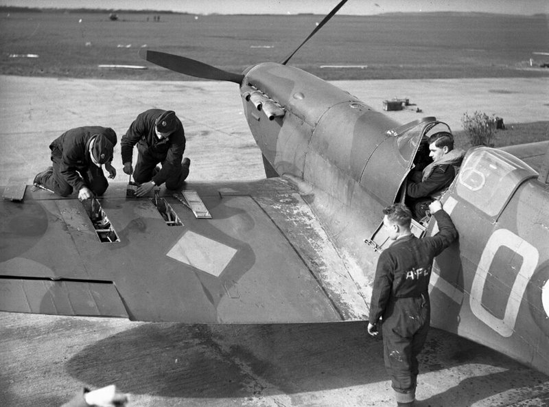 Истребитель Hawker Hurricane