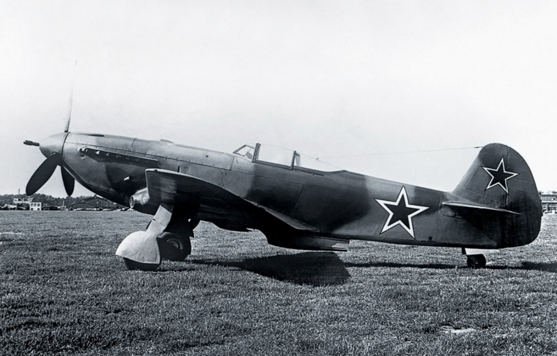 Як-9т истребитель