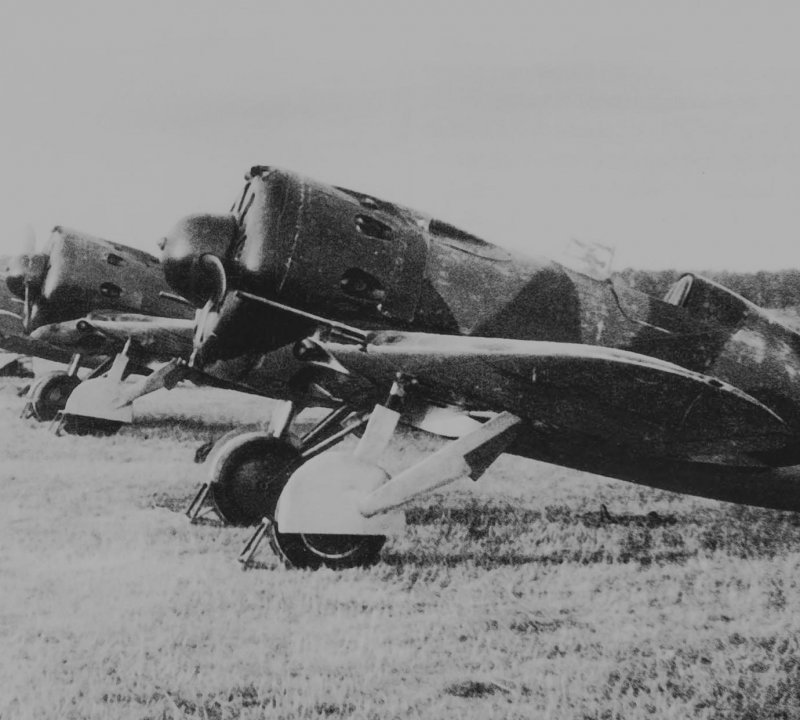 Самолеты и-16 1941