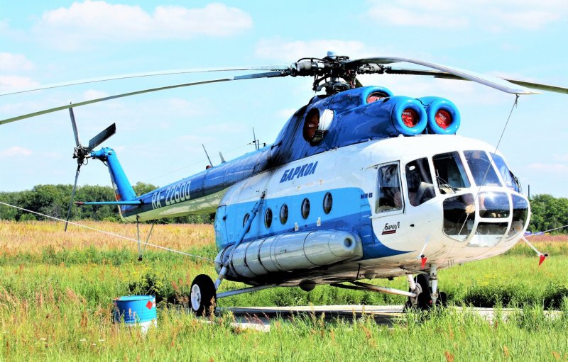 Экипаж вертолета ми-8