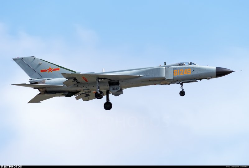 Shenyang j-8 фото