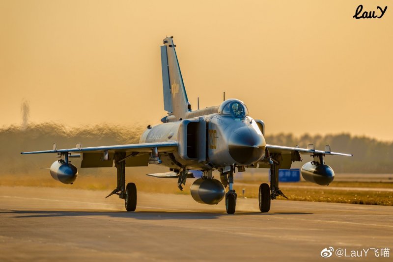 Chengdu j-8ii