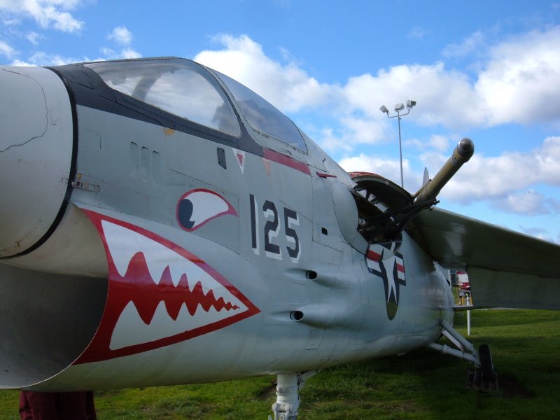J-15 палубный истребитель