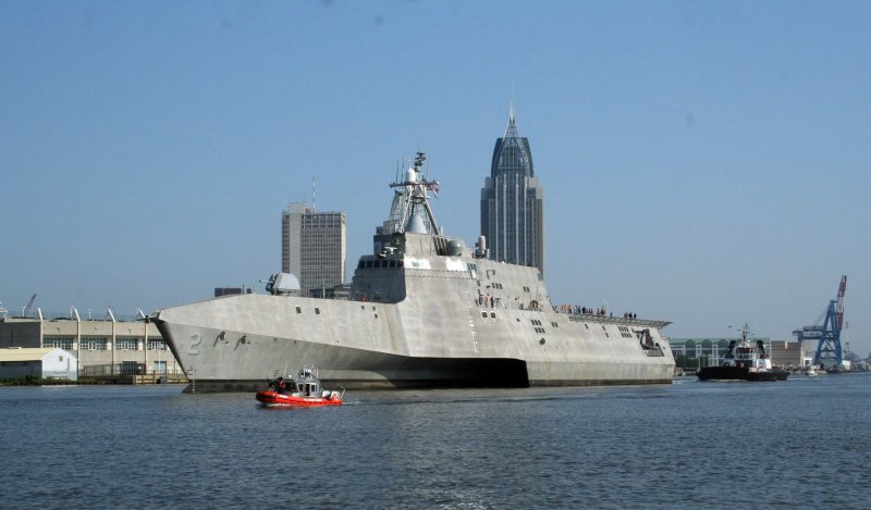 Корабль ВМС США USS LCS-2