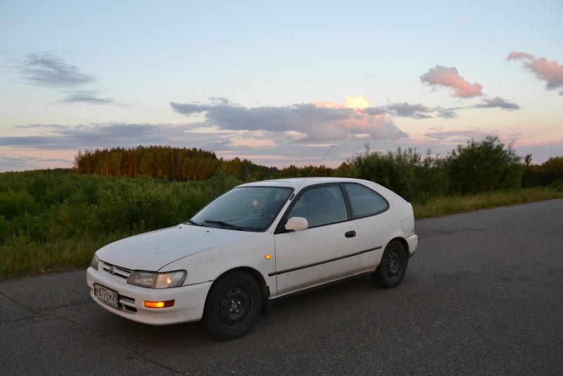 Toyota Corolla ае100