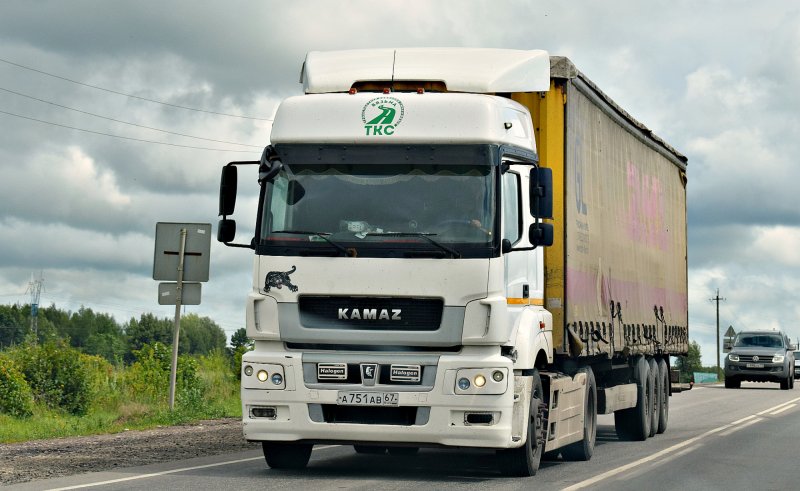 КАМАЗ 5490 тентованный