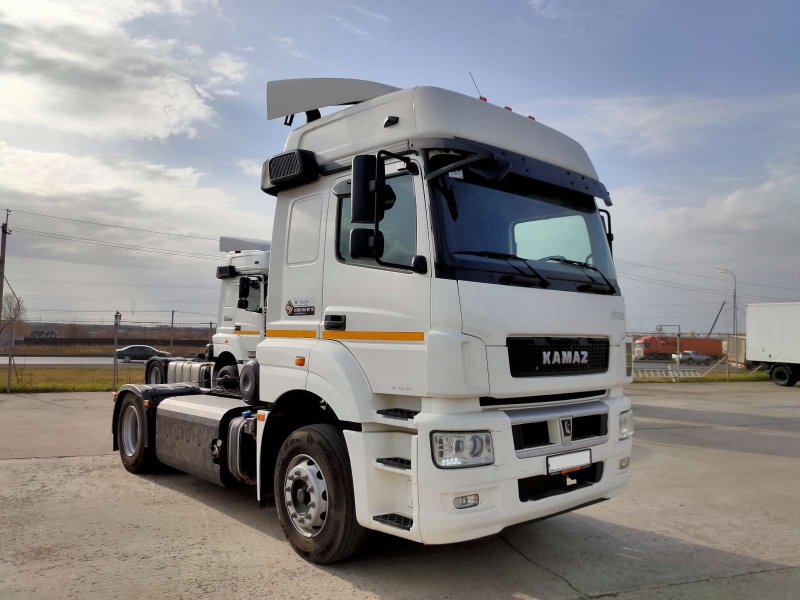 КАМАЗ 5490 фура