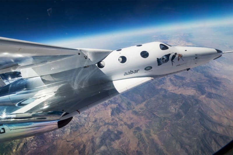 Ричард Брэнсон полет в космос