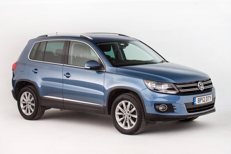 Фольксваген Тигуан 1.4 турбо 2015г