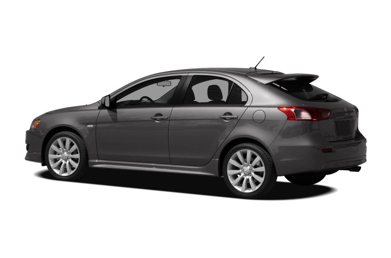 Mitsubishi Lancer 10 хэтчбек