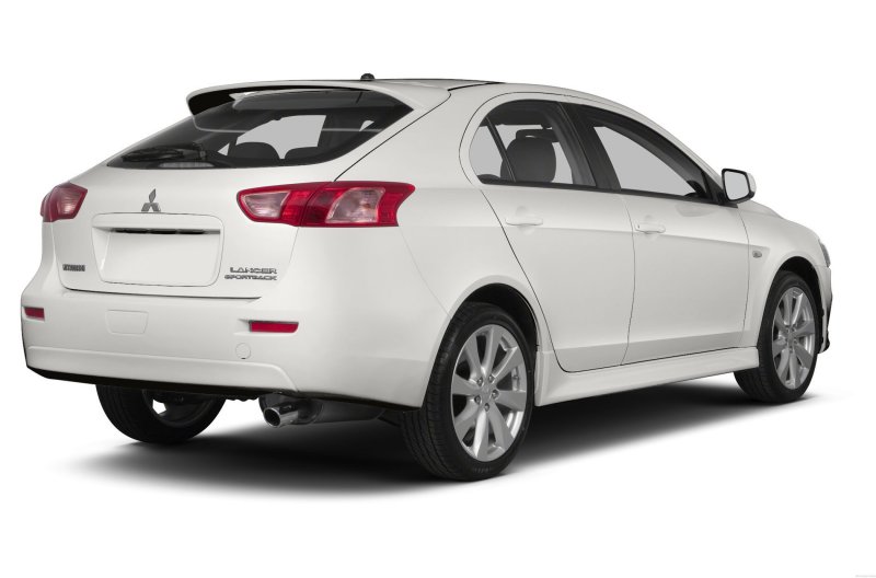 Mitsubishi Lancer 10 хэтчбек