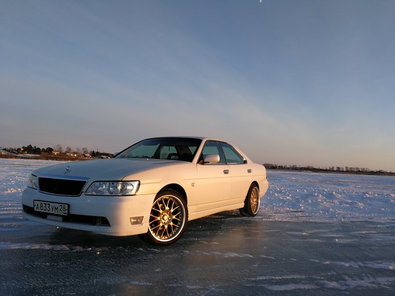 Nissan Laurel c35